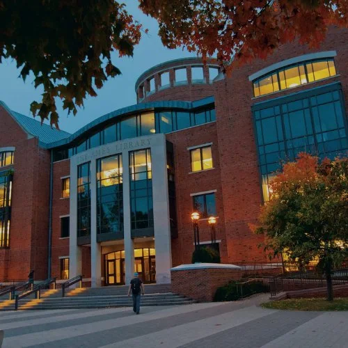 Illinois Wesleyan University For Scholorhip